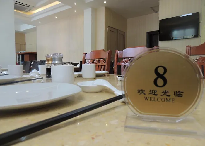 Dela Hotel 3*