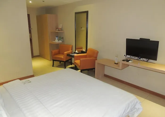 Dela Hotel Manila