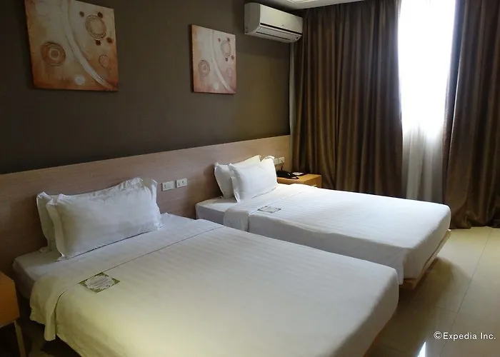 Hotel Dela 3*
